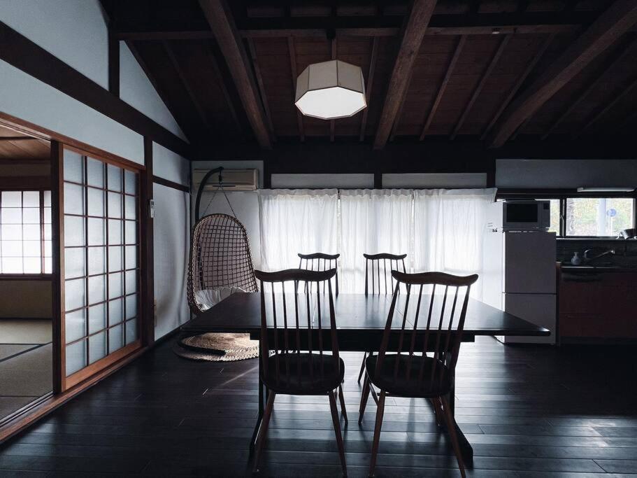 Ferienwohnung ひねもす101:宇野駅から車で5分 直島へ 最大8名様 古民家 Tamana Exterior foto